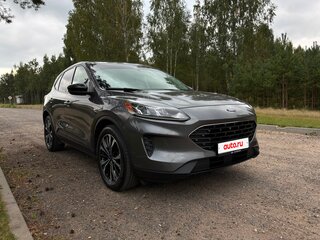 2022 Ford Escape IV, серый, 1360000 рублей, вид 3