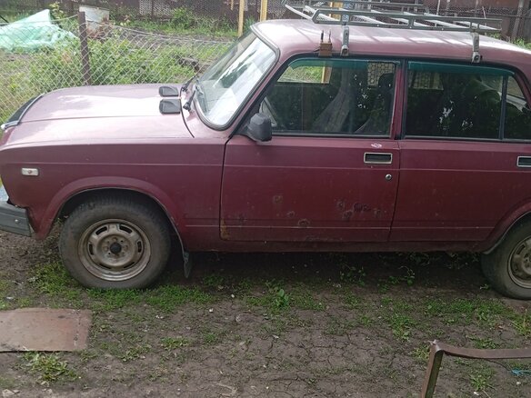 2004 Lada (ВАЗ) 2107, пурпурный, 80000 рублей - вид 1