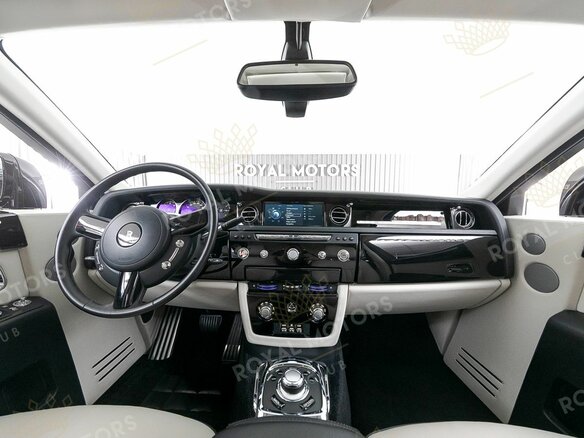 2016 Rolls-Royce Phantom Long Extended VII Рестайлинг (Series II), чёрный, 21700000 рублей - вид 7
