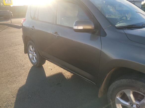 2010 Toyota RAV4 III (XA30) Рестайлинг, золотистый, 1200000 рублей - вид 3