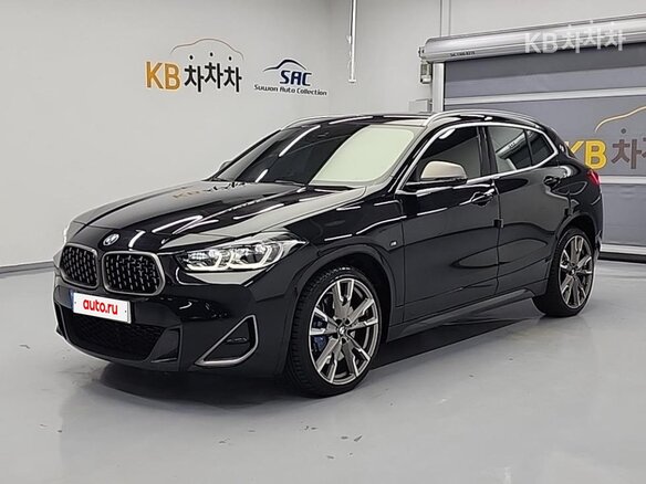 2023 BMW X2 xDrive18d I (F39), чёрный - вид 1