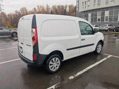 2013 Renault Kangoo II Рестайлинг, белый, 680000 рублей, вид 2