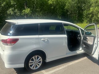 2010 Toyota Wish II, белый, 1200000 рублей, вид 3