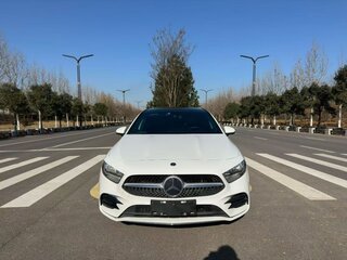 2020 Mercedes-Benz A-Класс 180 Long IV (W177), белый, 1630000 рублей, вид 1