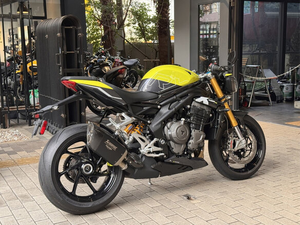 2025 Triumph Speed Triple, жёлтый, 2050000 рублей - вид 3