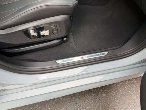 2025 BMW X5 40d IV (G05/G18) Рестайлинг, серый - вид 22