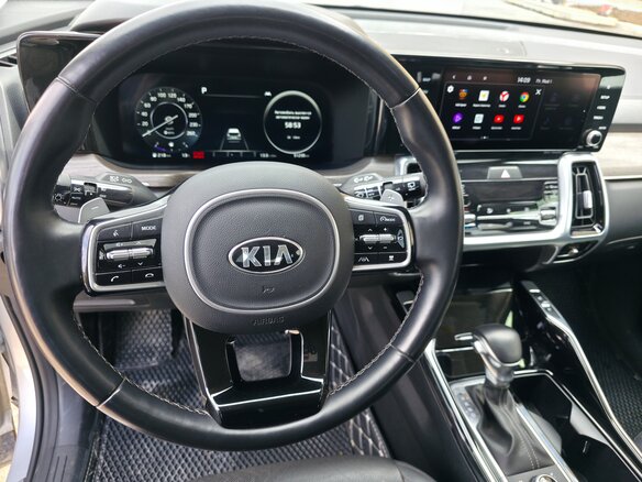 2020 Kia Sorento IV, серебристый, 3680000 рублей - вид 13