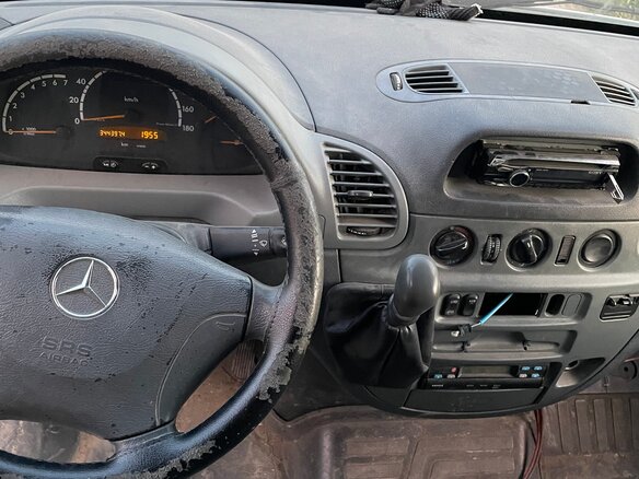 2001 Mercedes-Benz Sprinter, белый, 700000 рублей - вид 11