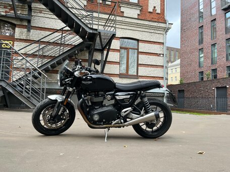 2023 Triumph Speed Twin, чёрный, 1110000 рублей, вид 2