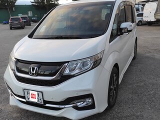 2016 Honda Stepwgn Spada V, белый, 1950000 рублей, вид 2
