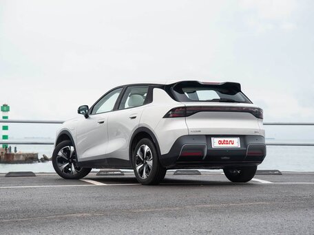 2026 Changan Qiyuan Q05 51.9 kWh II, серебристый, 2317902 рублей, вид 5