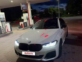 2022 BMW 5 серии 530e VII (G30/G31/G38) Рестайлинг, белый, 4500000 рублей, вид 2