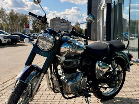 2026 Royal Enfield Classic 350, зелёный, 526000 рублей, вид 4