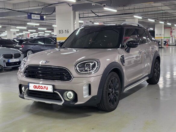 2023 Mini Countryman Cooper II Рестайлинг, бежевый