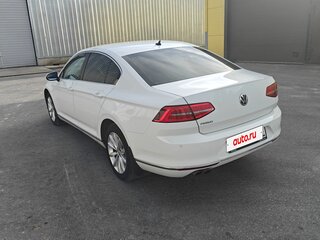 2018 Volkswagen Passat B8, белый, 1970000 рублей, вид 3