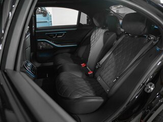2026 Mercedes-Benz S-Класс 580 Long 4MATIC VII (W223) Рестайлинг, чёрный, 35280000 рублей, вид 3