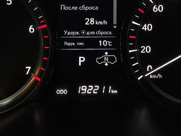 2017 Lexus LX 570 III Рестайлинг 2, чёрный, 8300000 рублей - вид 13
