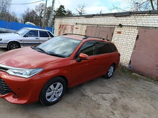 2015 Toyota Corolla Axio XI (E160, E170, E180), оранжевый, 1550000 рублей, вид 3