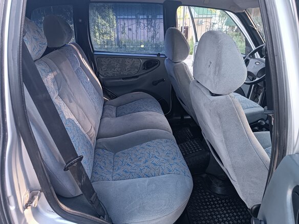 2003 Chevrolet Niva I, серебристый, 315000 рублей - вид 14