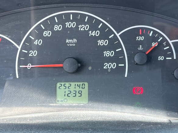 2011 Lada (ВАЗ) Priora I, белый, 225000 рублей - вид 5