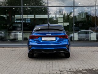 2021 Kia Cerato IV Рестайлинг, синий, 2150000 рублей, вид 4