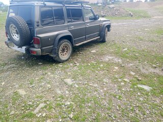1993 Nissan Patrol IV (Y60), чёрный, 1000050 рублей, вид 4
