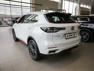 2025 Changan UNI-S I, белый, 3179900 рублей, вид 2