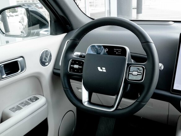 2026 Li Auto (Lixiang) L7 52.3 kWh I Рестайлинг, чёрный, 10690000 рублей - вид 19