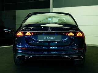 2025 Mercedes-Benz E-Класс 300 VI (W214, S214), синий, 9299000 рублей, вид 5