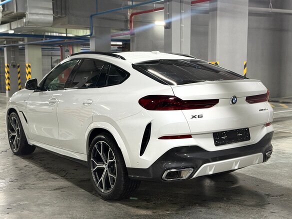 2024 BMW X6 30d III (G06) Рестайлинг, белый, 11700000 рублей - вид 4