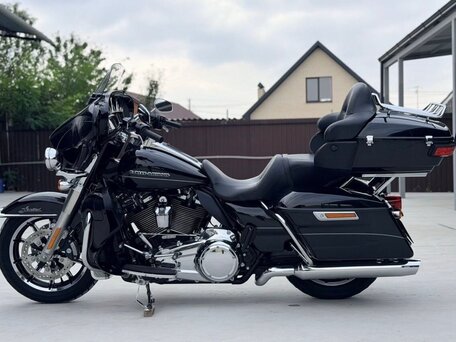 2017 Harley-Davidson Ultra Limited, чёрный, 1550000 рублей, вид 4