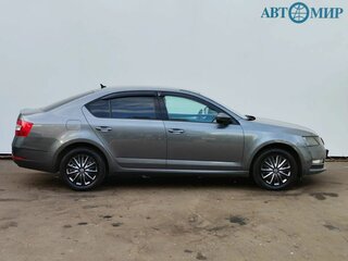 2018 Skoda Octavia III (A7) Рестайлинг, серый, 1970000 рублей, вид 4