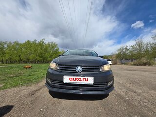 2016 Volkswagen Polo V Рестайлинг, серый, 888888 рублей, вид 2