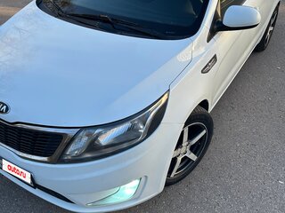 2015 Kia Rio III, белый, 985000 рублей, вид 2