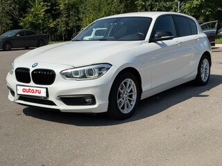 2017 BMW 1 серии 118i II (F20/F21) Рестайлинг 2, белый, 1680000 рублей, вид 3