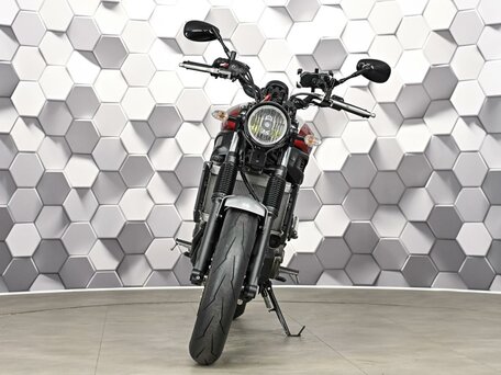 2018 Yamaha XSR700, красный, 555000 рублей, вид 5