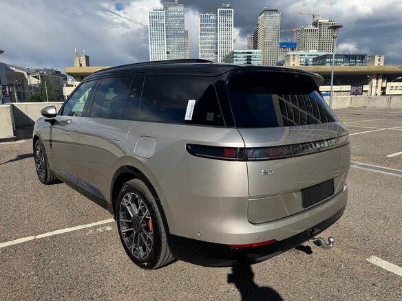 2026 Lynk & Co 900, бежевый, 7150000 рублей - вид 3
