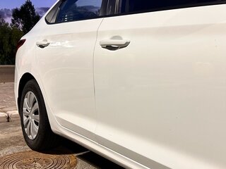 2018 Hyundai Solaris II, белый, 780000 рублей, вид 4