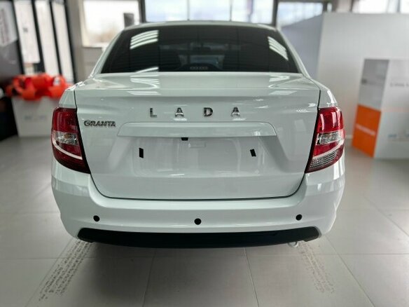2026 Lada (ВАЗ) Granta I Рестайлинг, белый, 1188000 рублей - вид 12