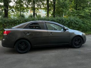 2010 Kia Cerato 6-speed II, коричневый, 790000 рублей, вид 4