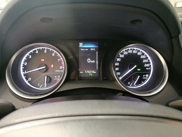 2018 Toyota Camry VIII (XV70), чёрный - вид 9