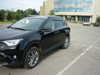 2018 Toyota RAV4 IV (XA40) Рестайлинг, чёрный, 3200000 рублей, вид 1