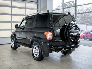 2014 УАЗ Патриот I Рестайлинг 2, чёрный, 700000 рублей, вид 4