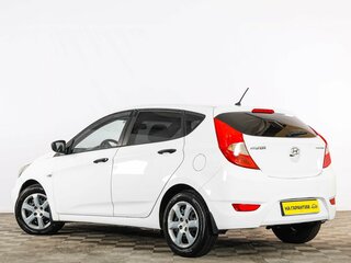 2013 Hyundai Solaris I, белый, 949000 рублей, вид 4