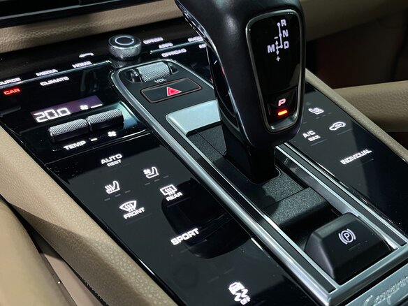 2020 Porsche Cayenne III, белый, 5698000 рублей - вид 19