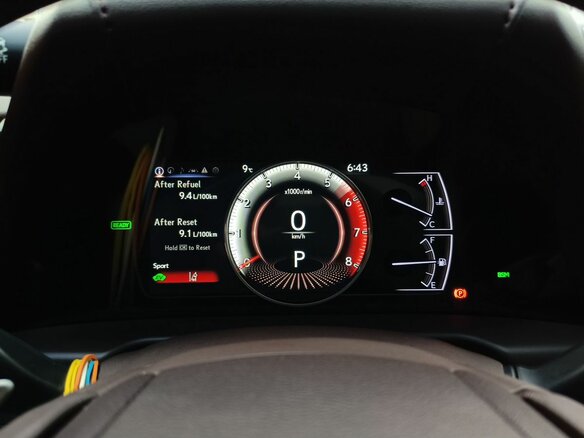 2018 Lexus ES 300h VII, белый, 4200000 рублей - вид 13