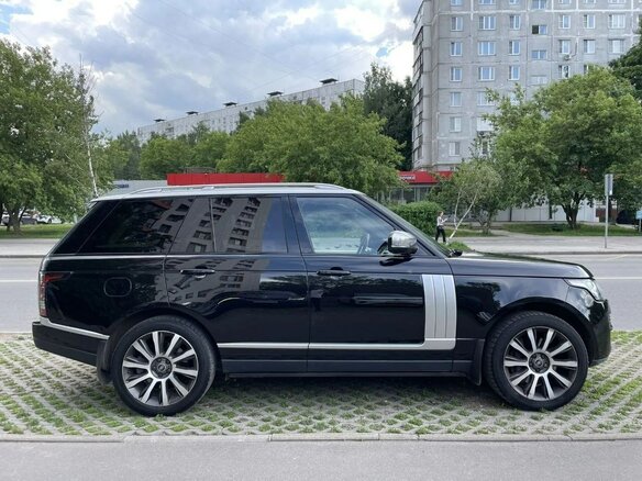 2013 Land Rover Range Rover IV, чёрный, 2899000 рублей