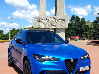 2023 Alfa Romeo Stelvio Quadrifoglio I Рестайлинг, синий, 6800000 рублей, вид 4
