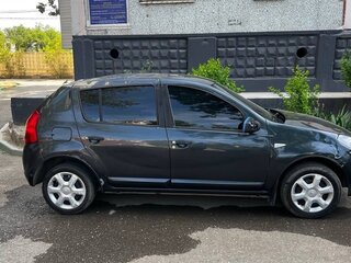 2010 Renault Sandero I, чёрный, 200000 рублей, вид 3
