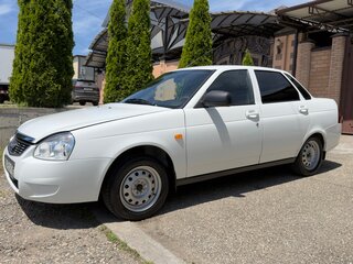2017 Lada (ВАЗ) Priora I Рестайлинг, белый, 750000 рублей, вид 1